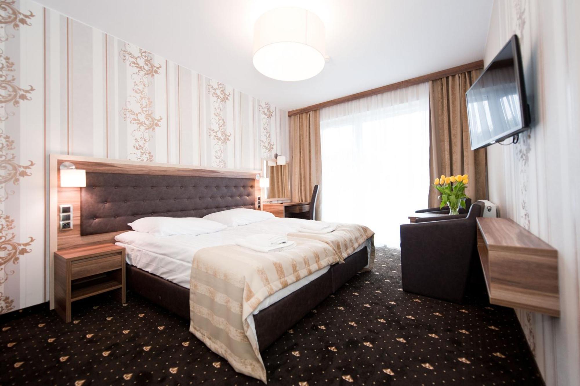Cristal Spa Dzwirzyno Bagian luar foto