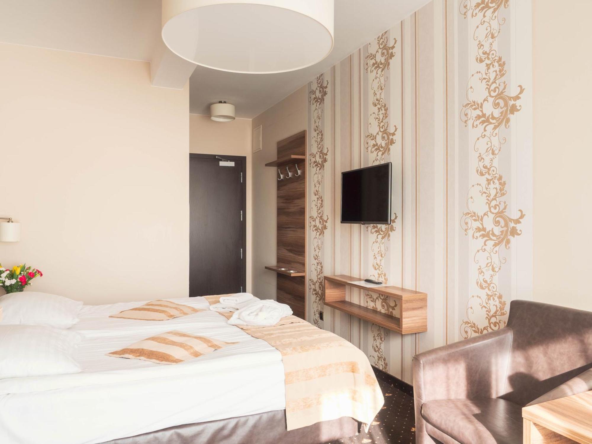 Cristal Spa Dzwirzyno Ruang foto