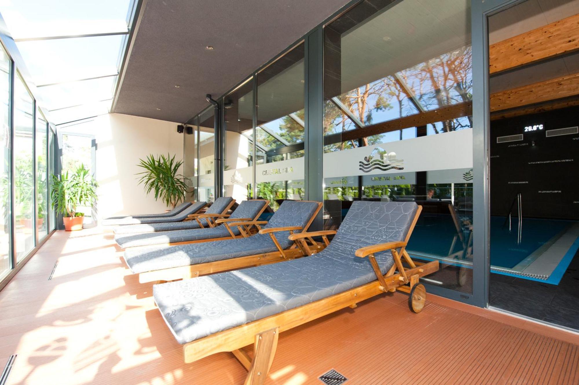 Cristal Spa Dzwirzyno Bagian luar foto